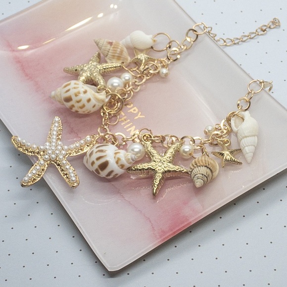 Jewelry - Fashion Gold Chain Bracelet Beach